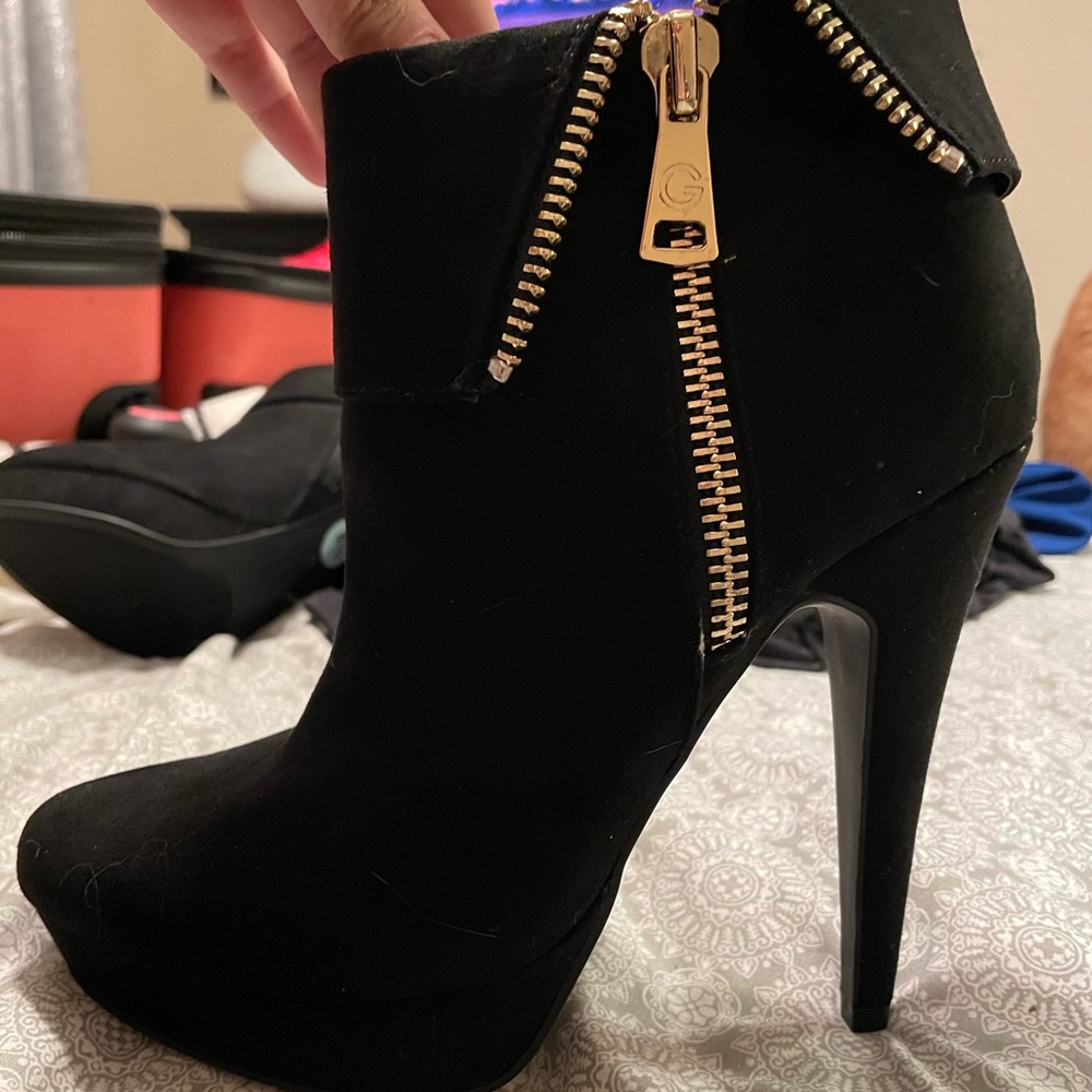 Black bootie size 8.5